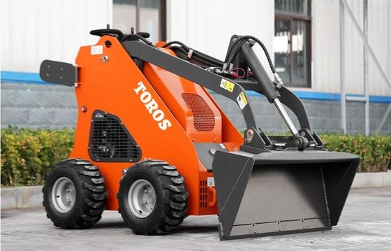 Krachtige Mini Stand Up Skid Steer Landbouw Skid Steers Meerdoelig
