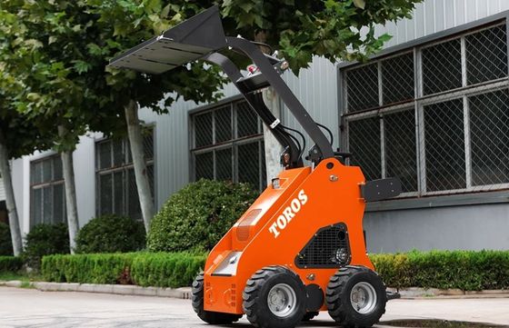 Krachtige Mini Stand Up Skid Steer Landbouw Skid Steers Meerdoelig