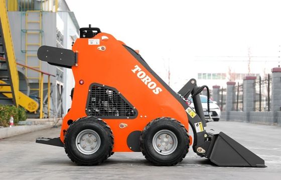 Krachtige Mini Stand Up Skid Steer Landbouw Skid Steers Meerdoelig